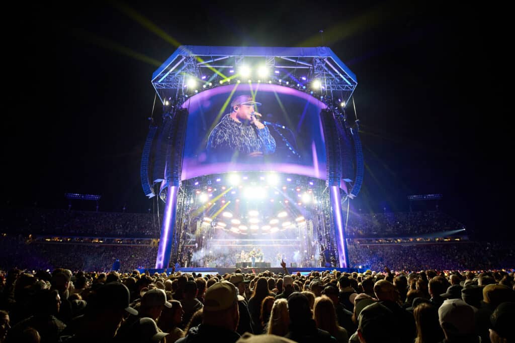 Follow-Me TRACKING at the heart of Luke Combs’ Tour